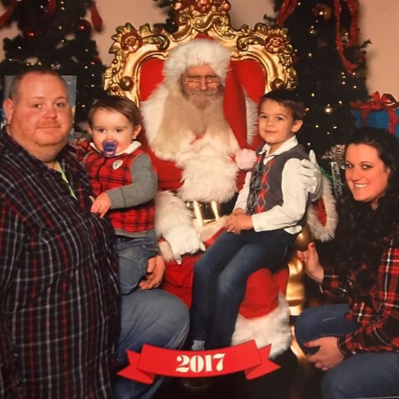 Meet your Posher, Sarah - Picture 1 of 1